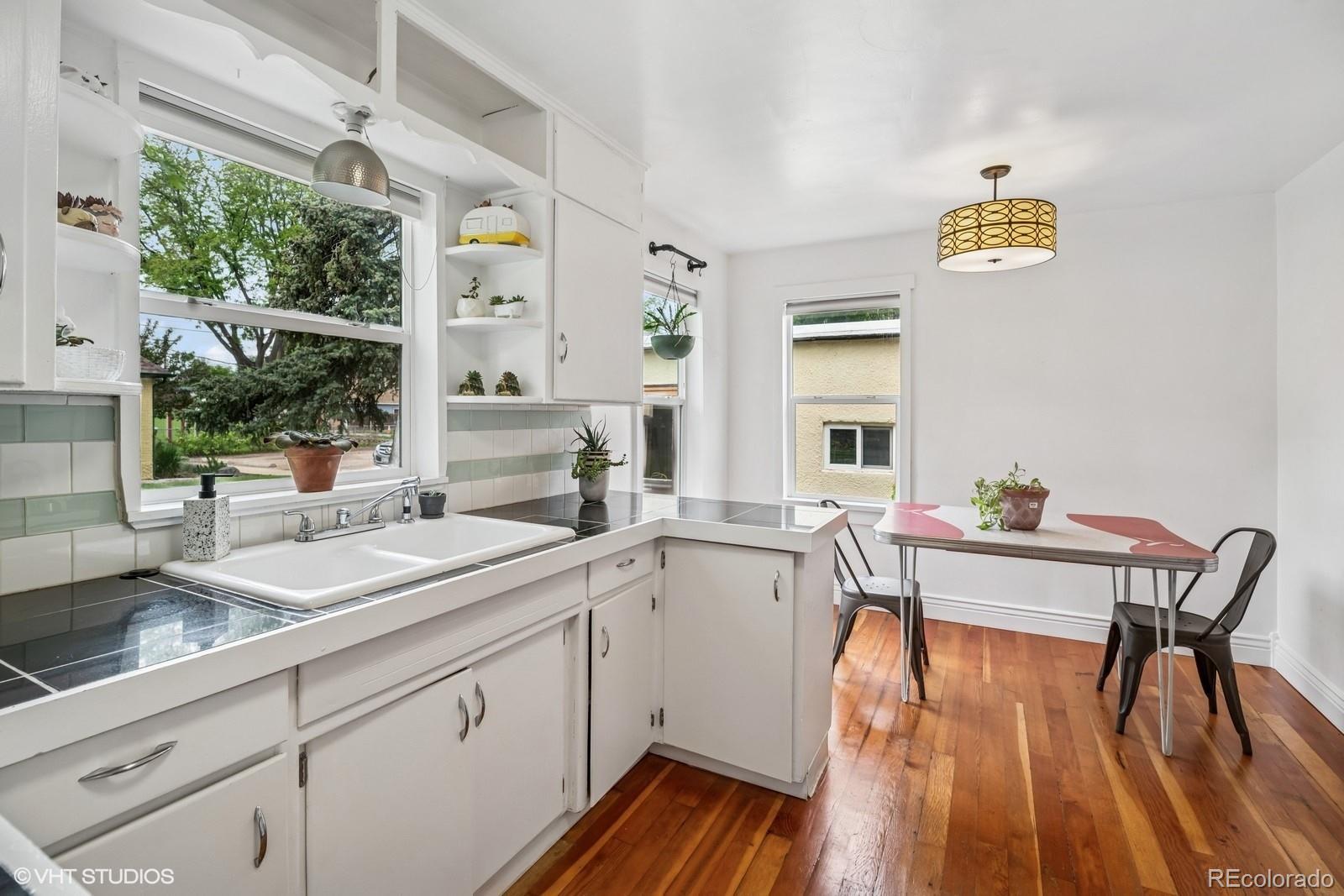 113 S 4th Avenue