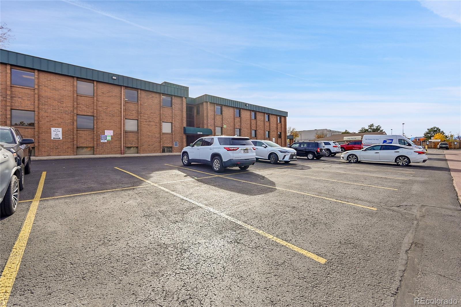 6635 S Dayton Street 120