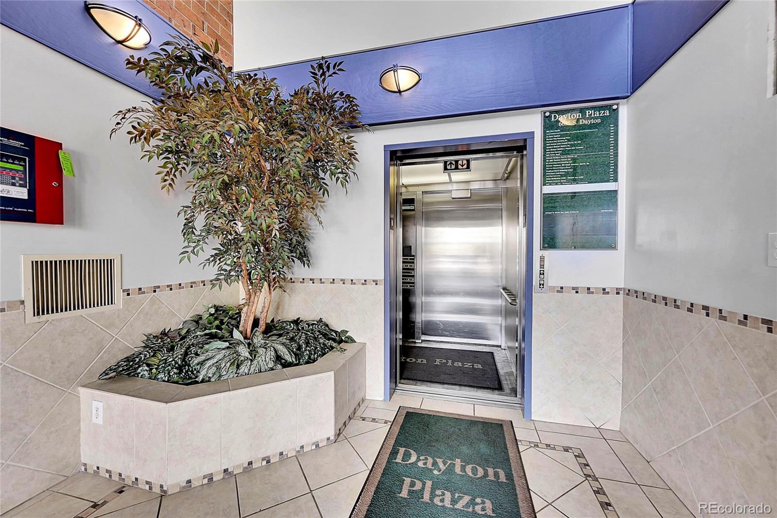 6635 S Dayton Street 120