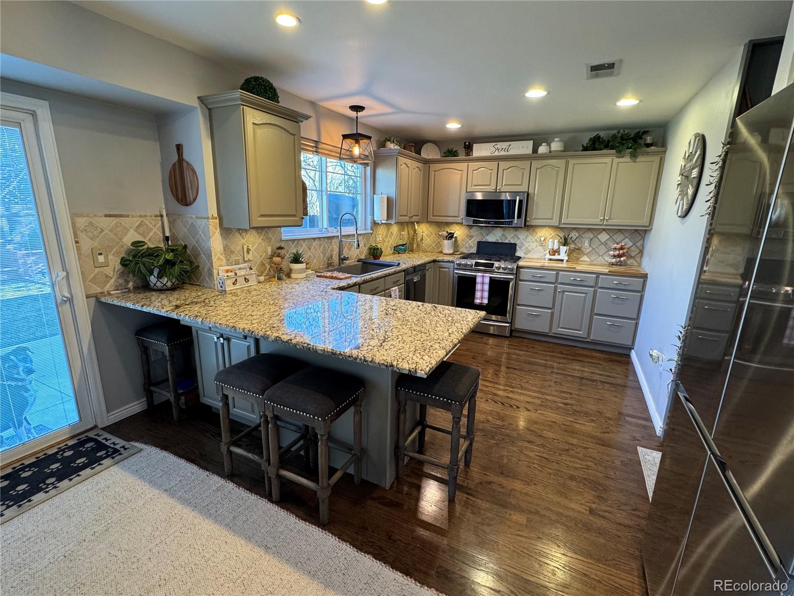 4374 E Andover Avenue