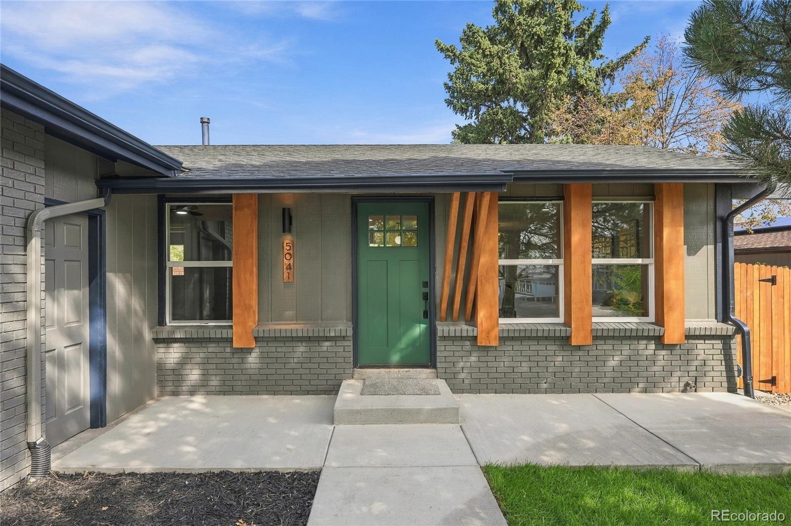 5041 W 71st Place