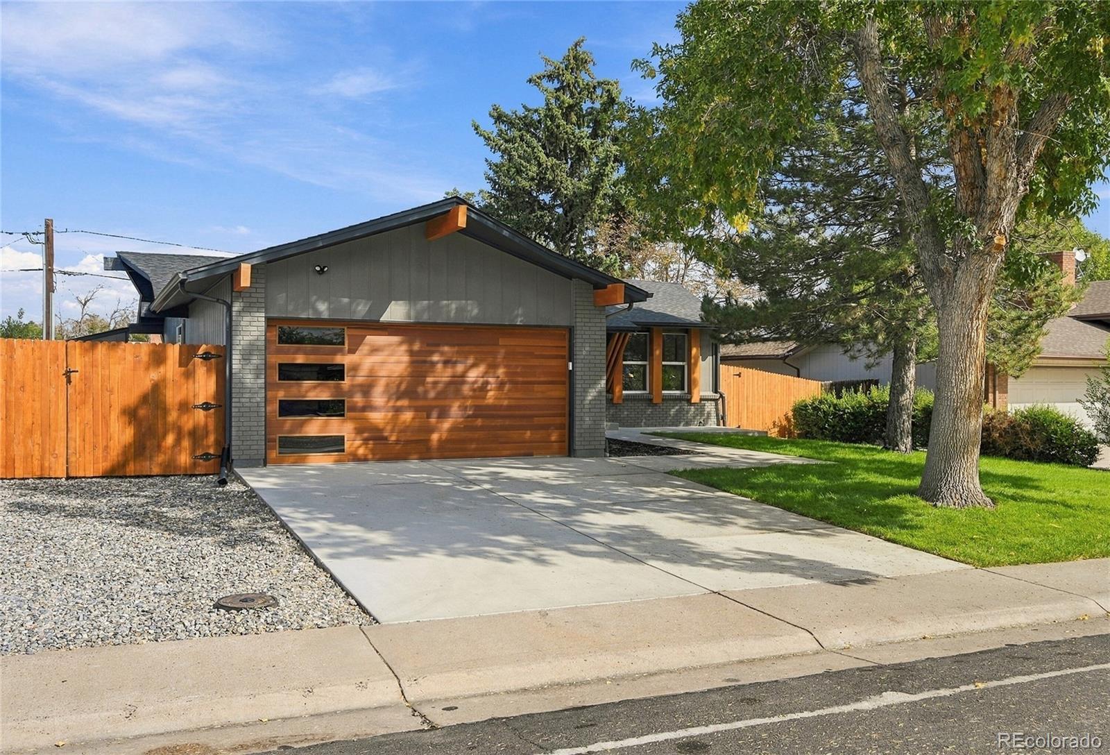 5041 W 71st Place