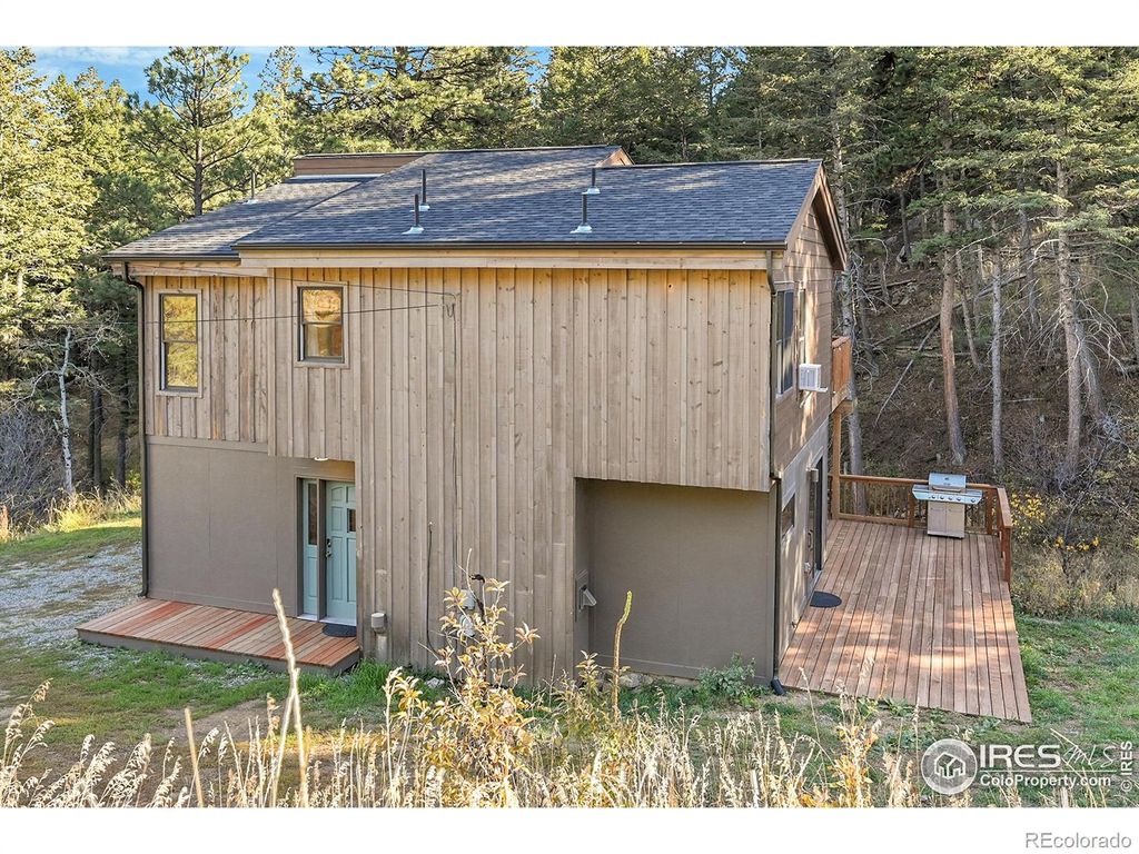 Photo of 342 Brook Circle, Boulder, CO 80302 (MLS # IR1046787)