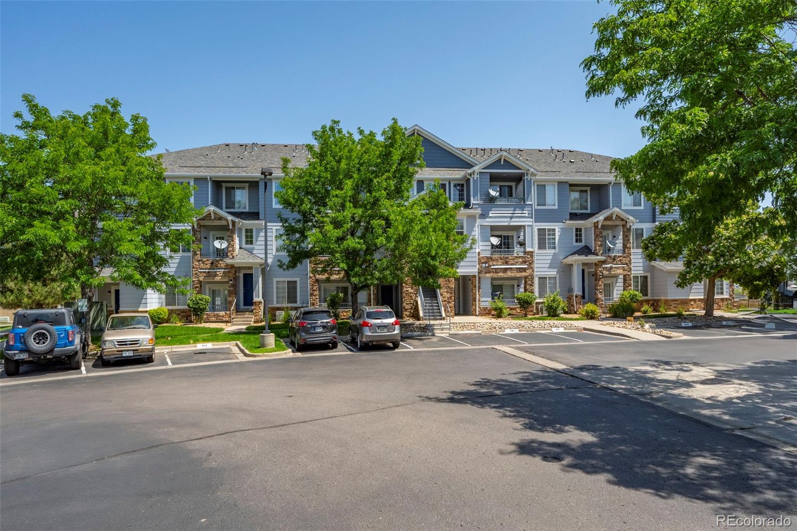 5255 Memphis Street 811, Denver, CO, 80239 1 5255 Memphis Street 811