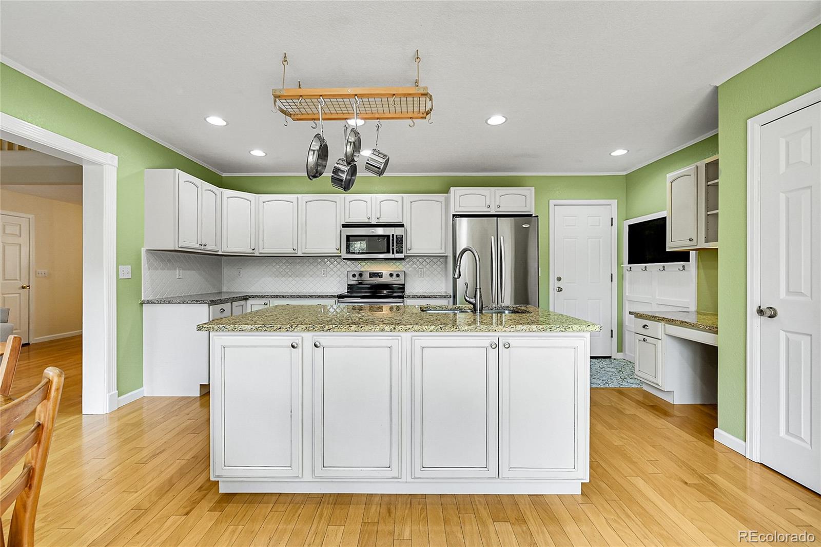 568 W Sandbar Circle