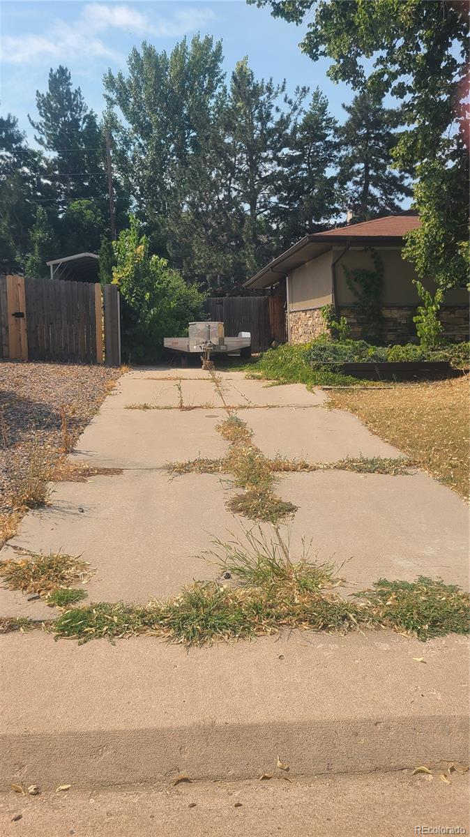 1916 E Mineral Avenue