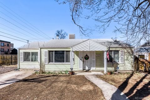 1605 Oakland Street Aurora CO 80010