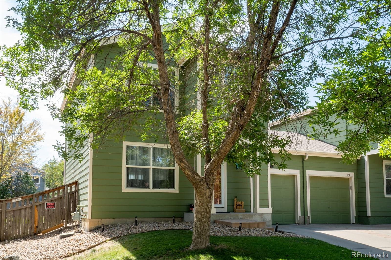 576 Tanager Street