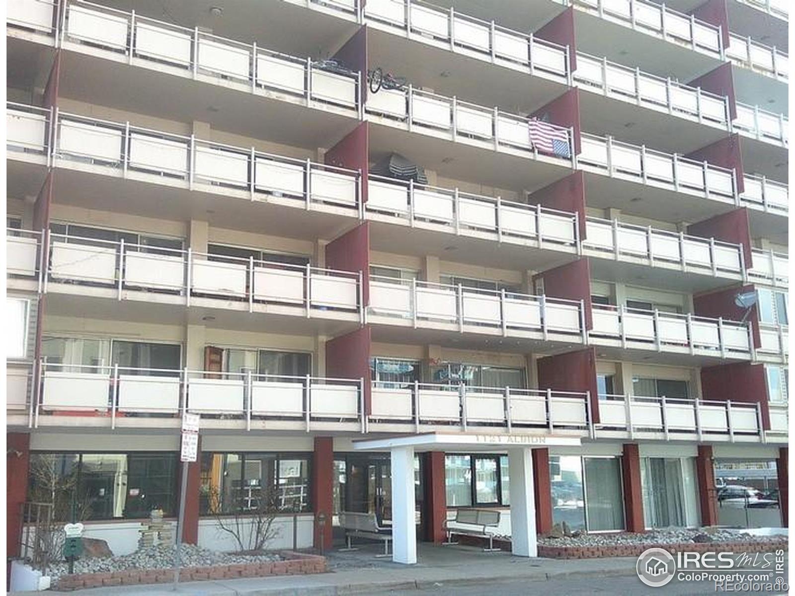 1121 Albion Street #205