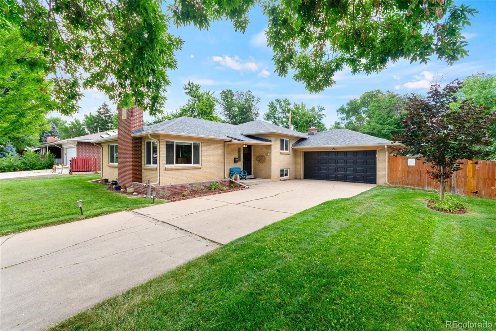 6520 Saulsbury Court