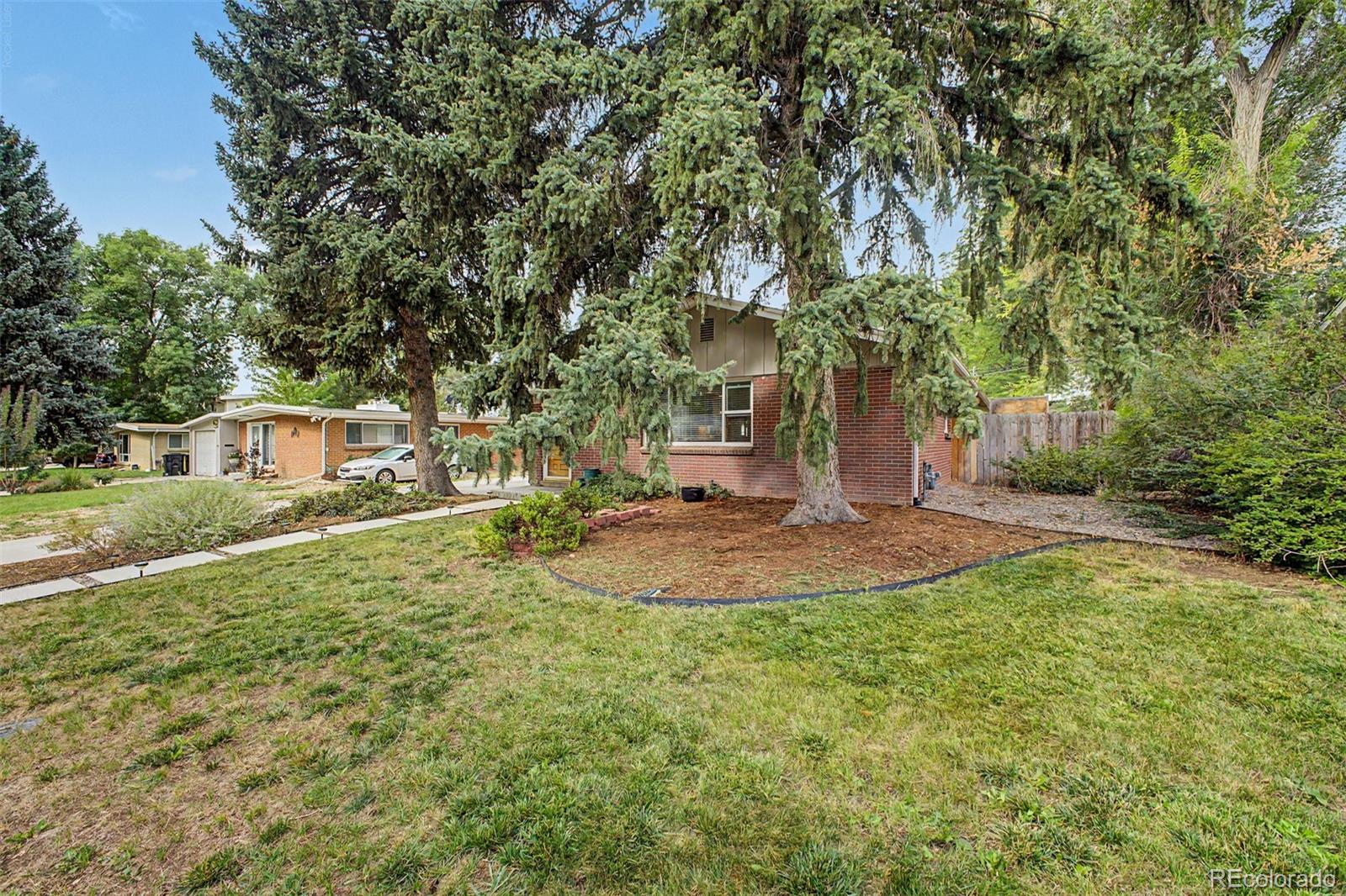 6129 Everett Street