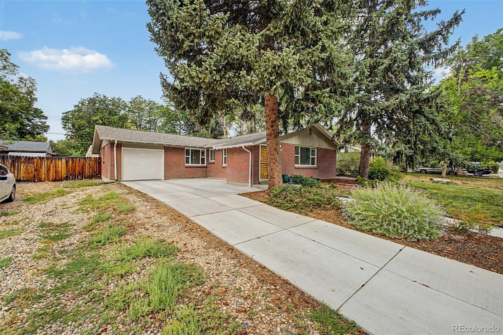 6129 Everett Street