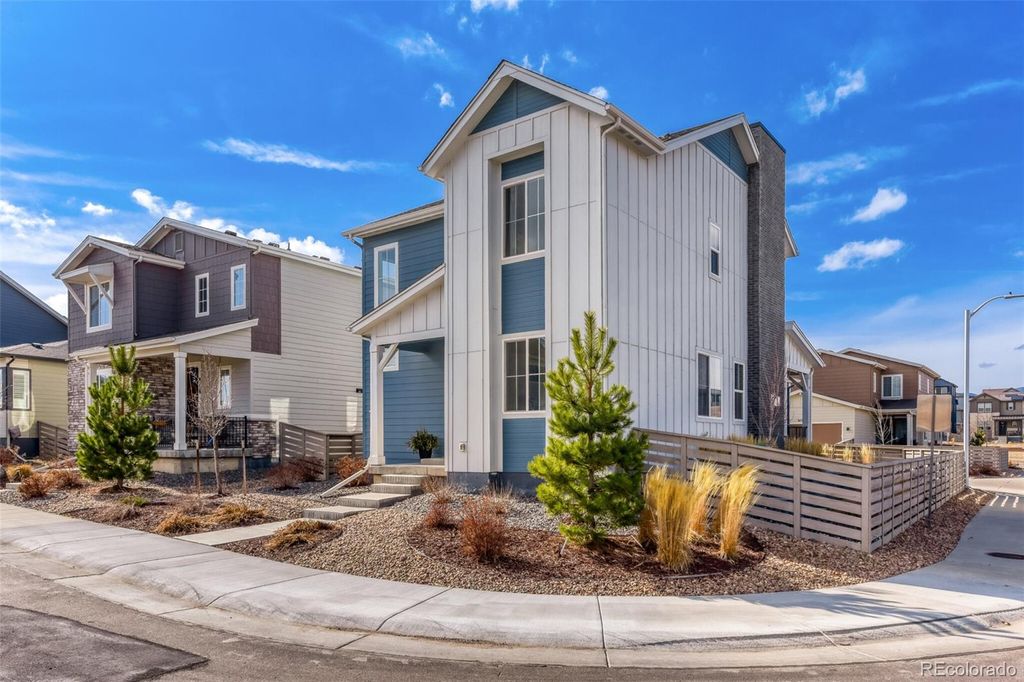 Photo of 8733 Arriba Drive, Littleton, CO 80125 (MLS # 5194057)