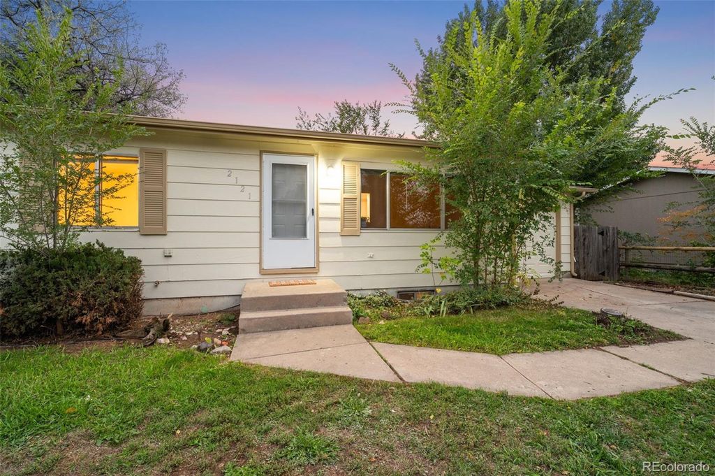 Photo of 2121 Liberty Drive, Fort Collins, CO 80521 (MLS # 5301892)