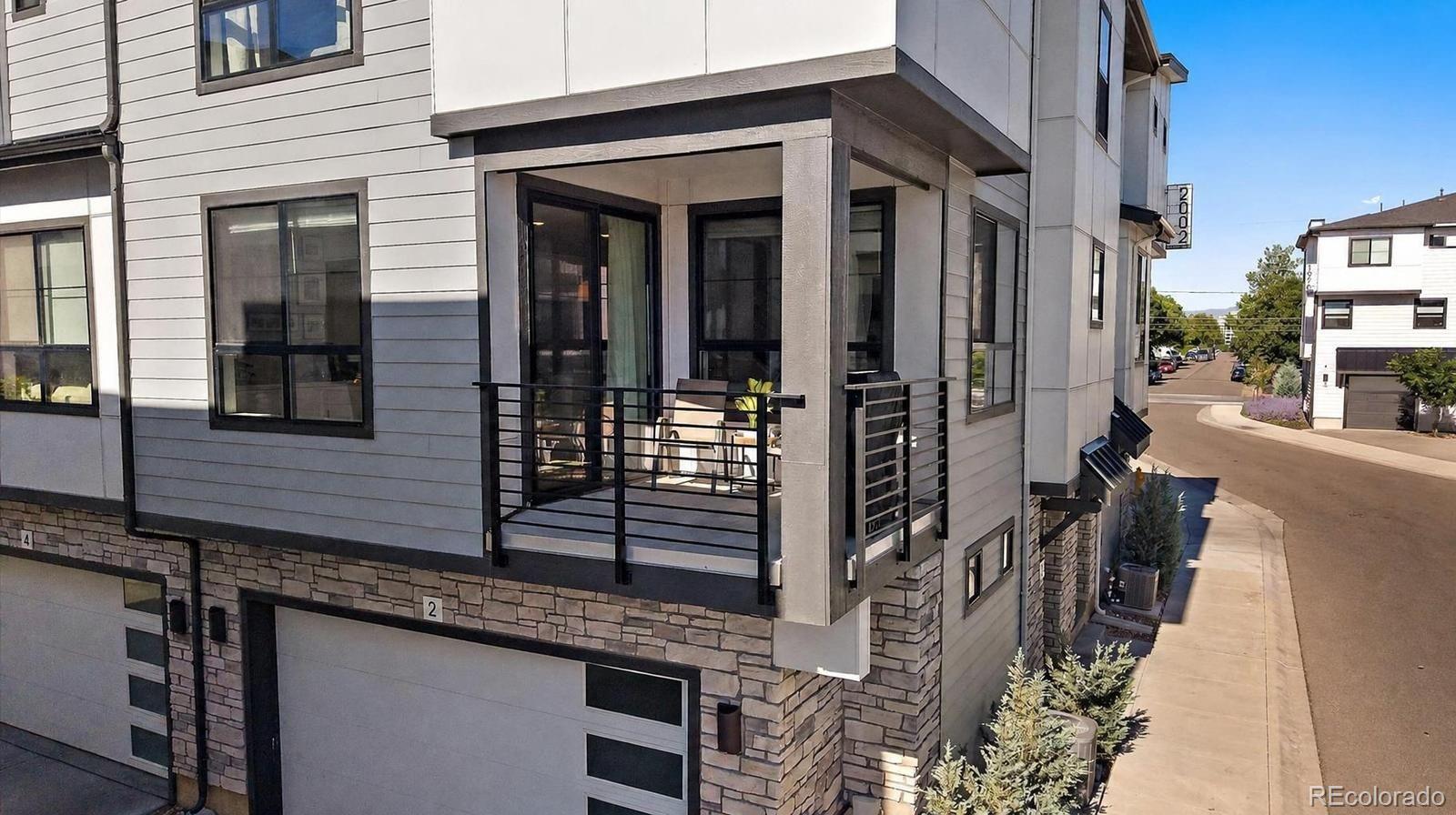 2002 S Holly Street 2