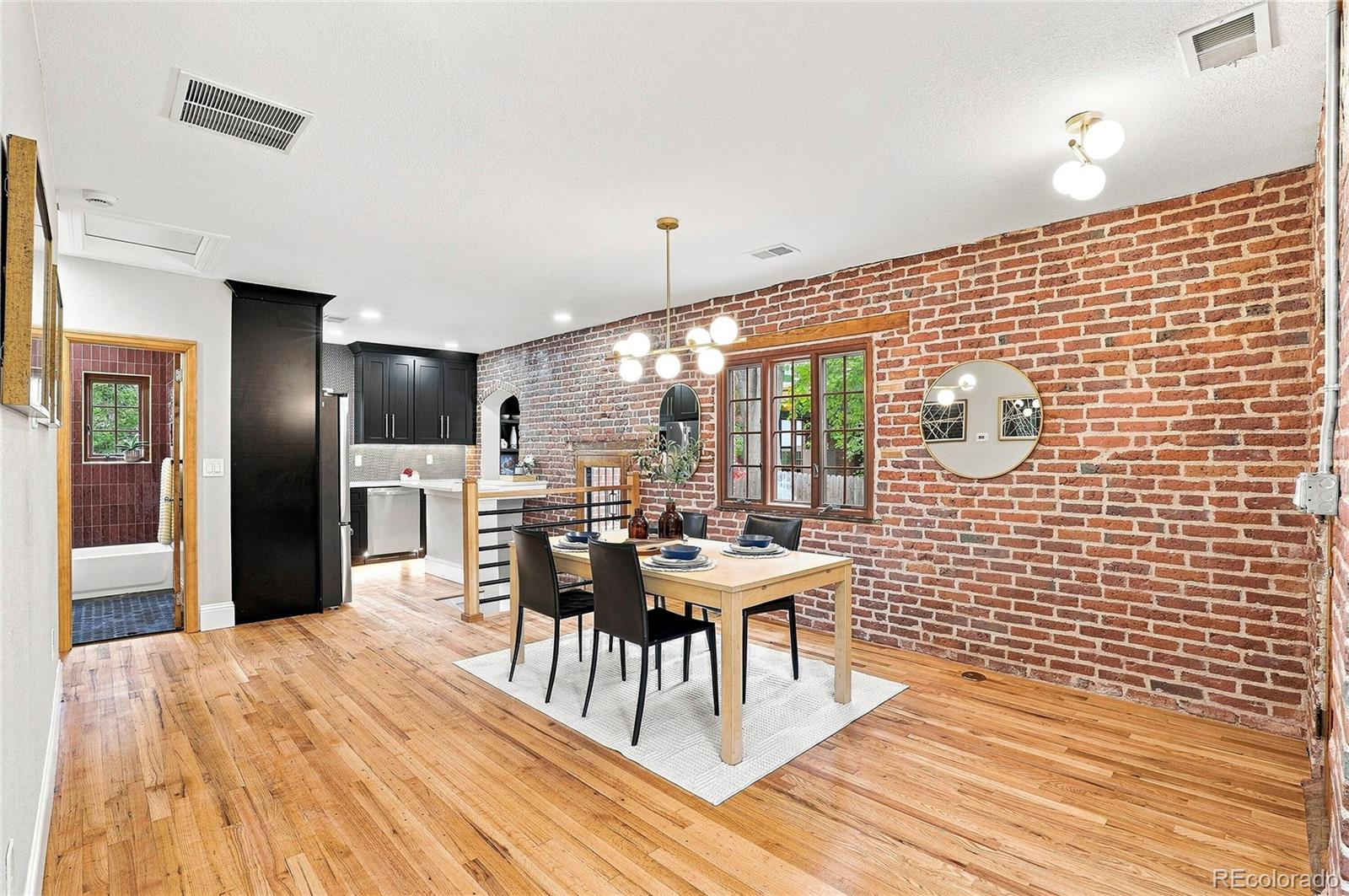 1534 Fairfax Street