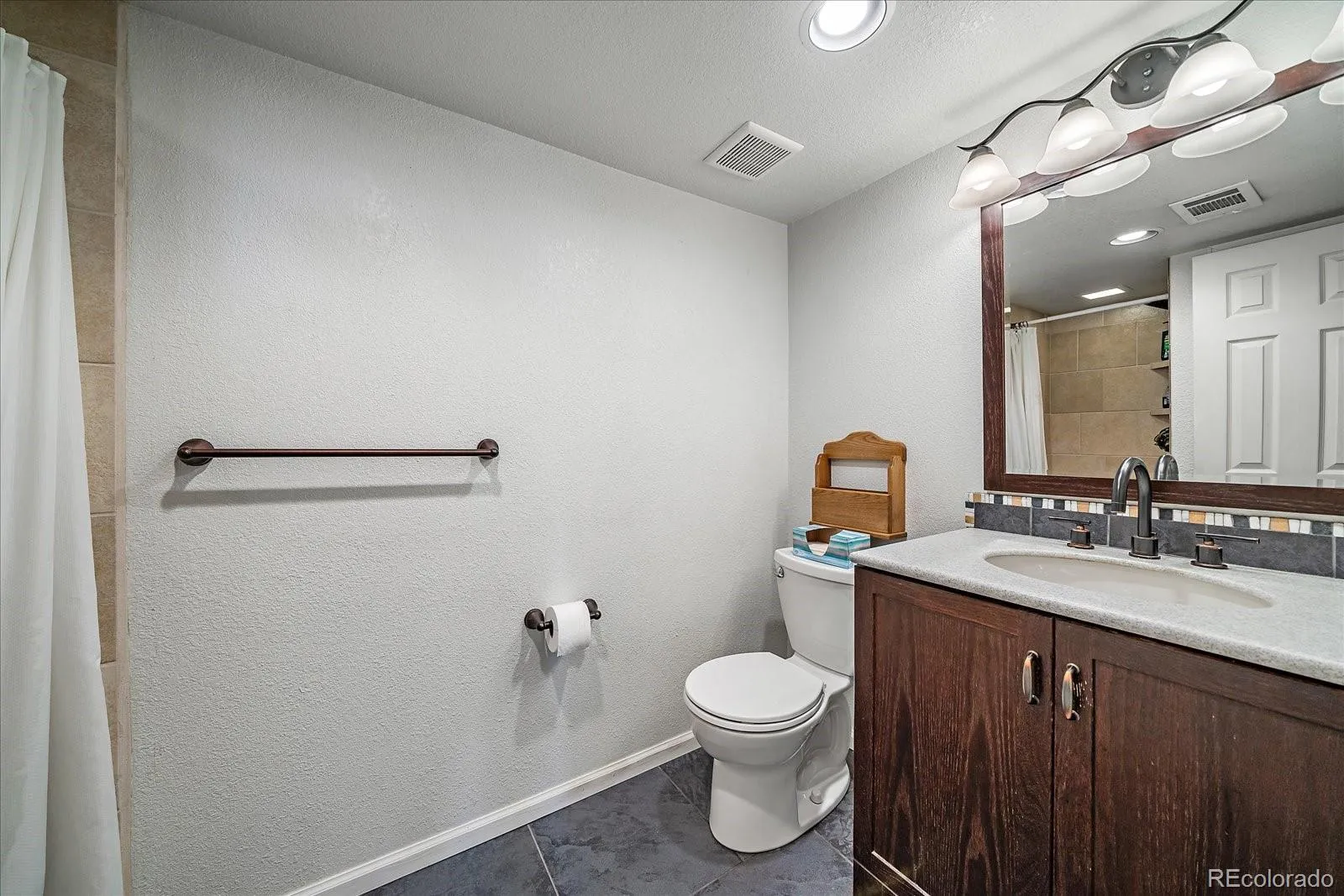 Thornton, Colorado 80233, United States, 4 Bedrooms Bedrooms, ,2 BathroomsBathrooms,Residential,Active,166922