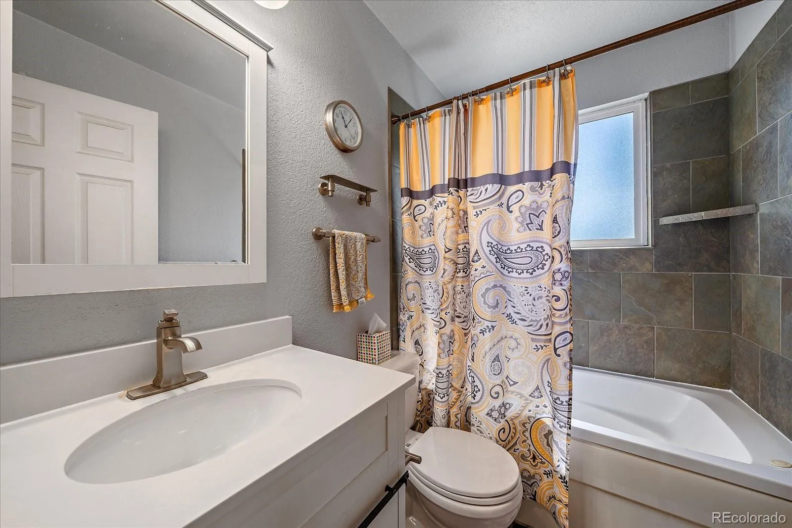 Thornton, Colorado 80233, United States, 4 Bedrooms Bedrooms, ,2 BathroomsBathrooms,Residential,Active,166922