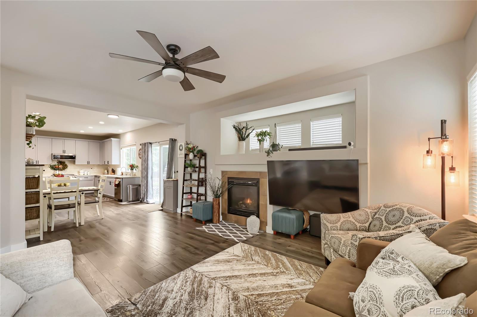 2420 Thistle Court