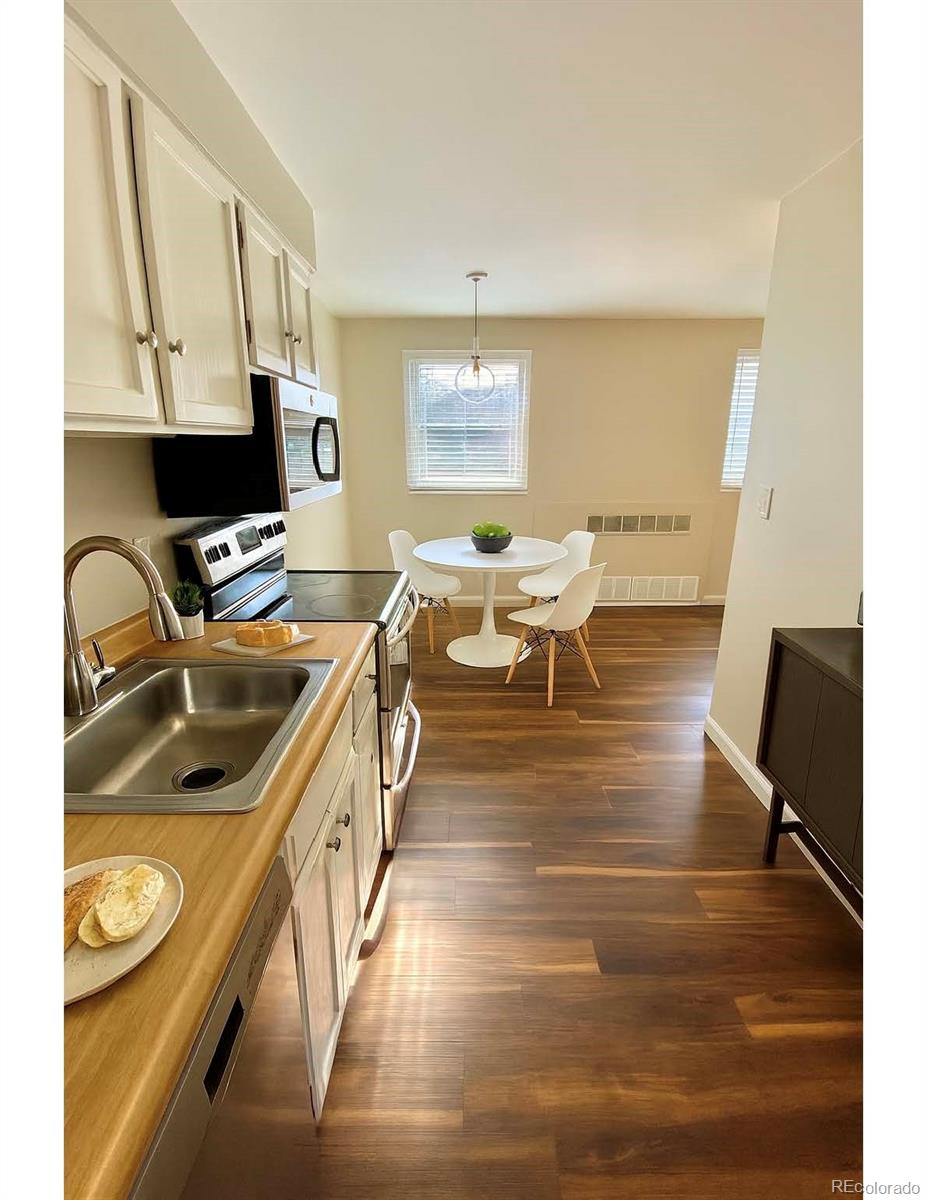 1243 Gaylord Street 302