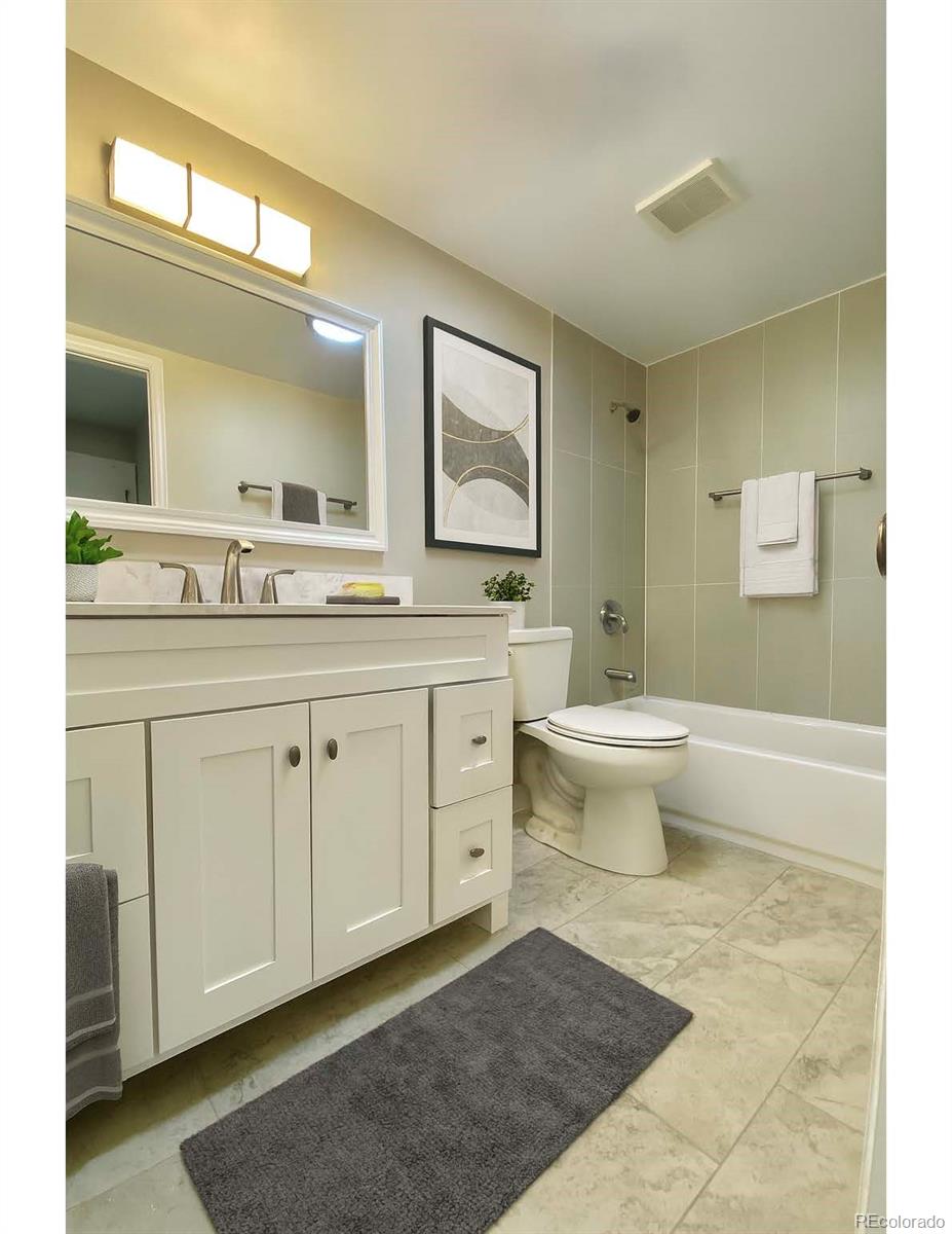 1243 Gaylord Street 302