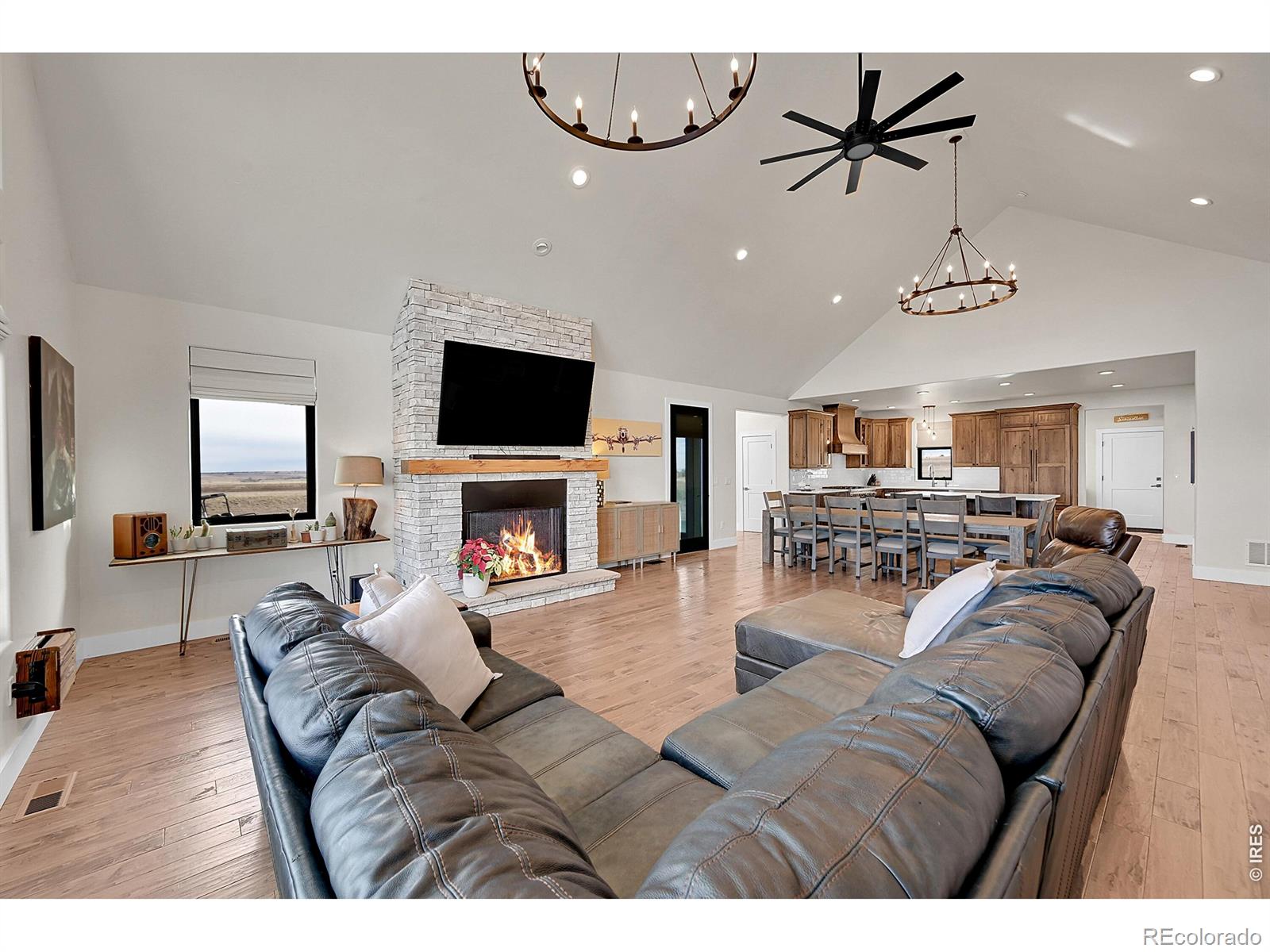 50 Skyhawk Way