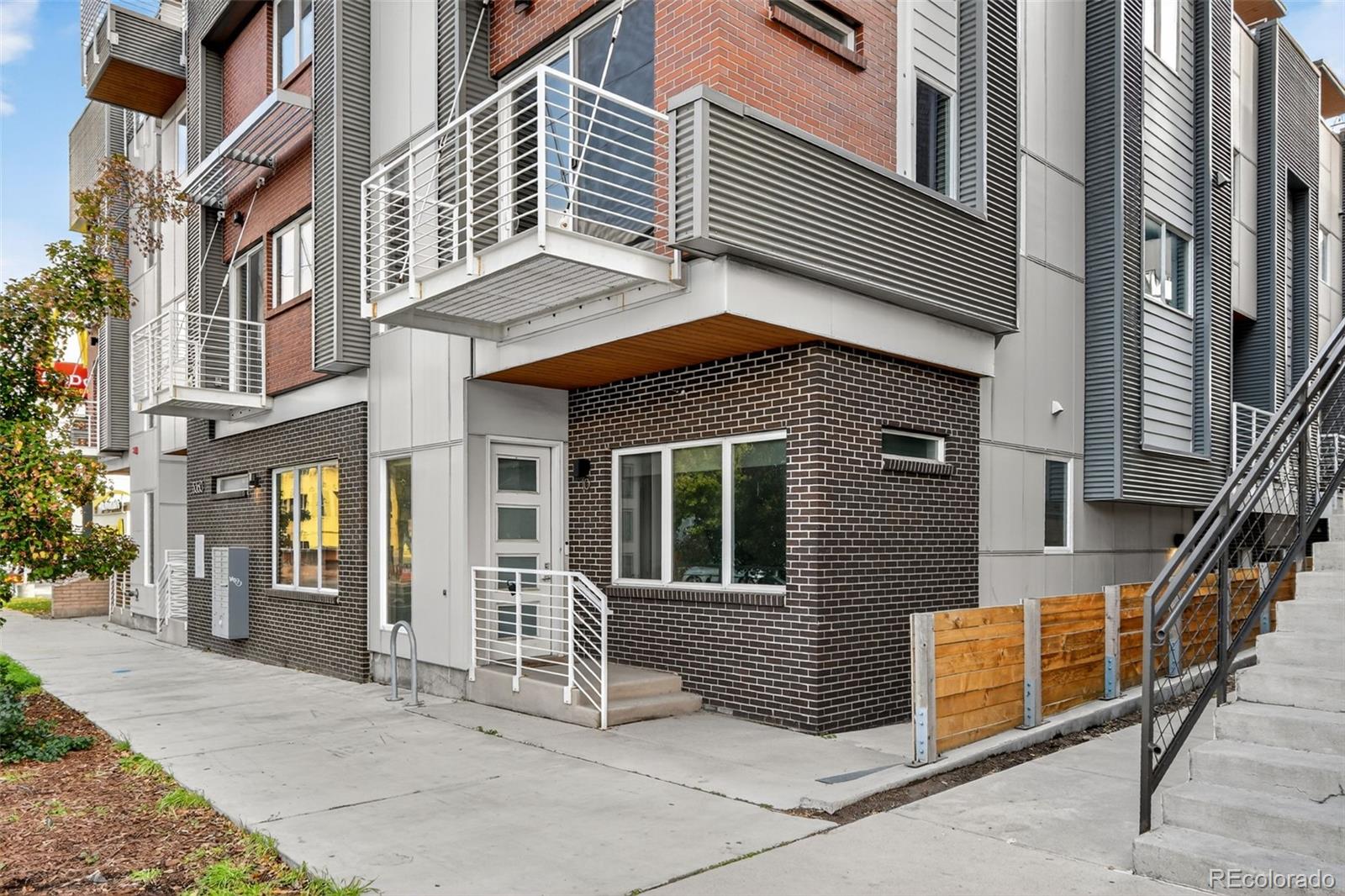 3360 W 38th Avenue 10