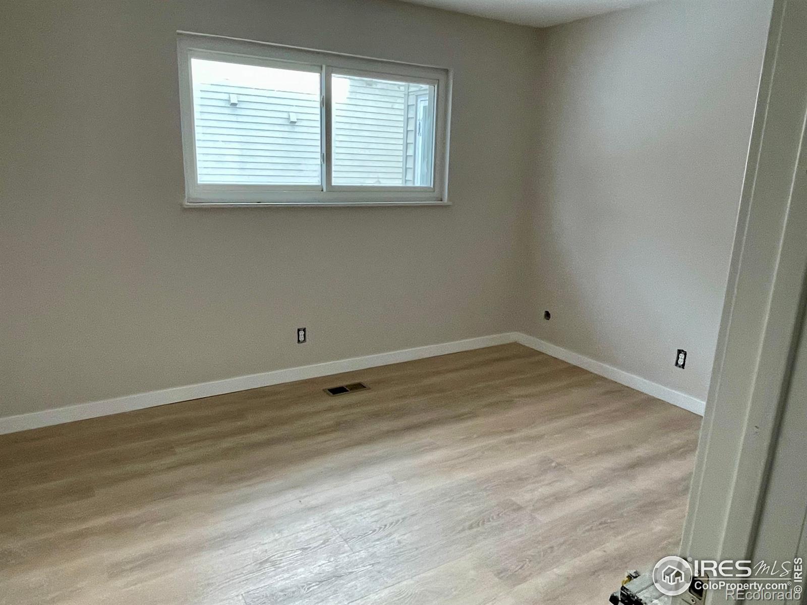 3354 S Flower Street 12