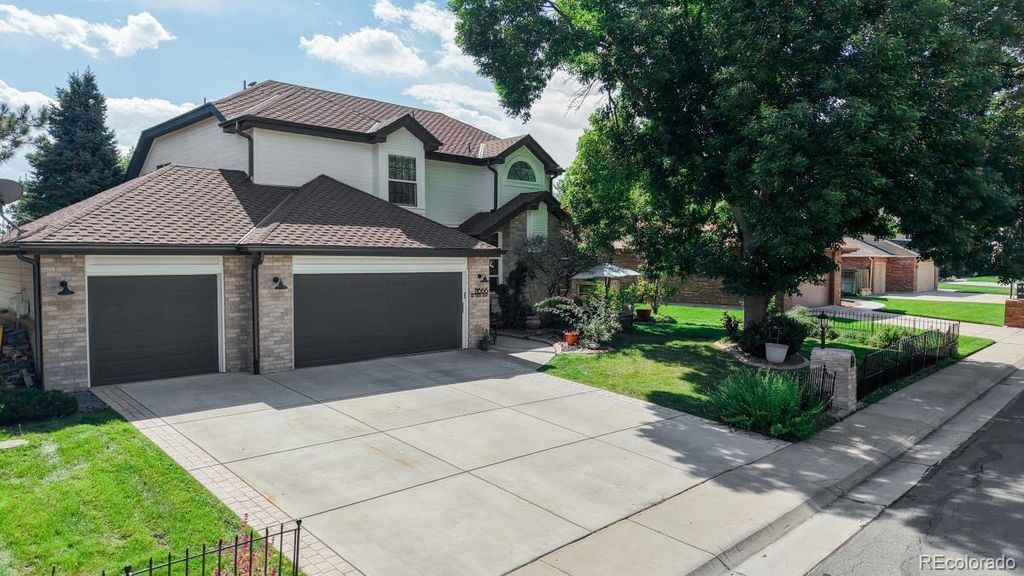 Photo of 11666 W 74th Way, Arvada, CO 80005 (MLS # 2191542)