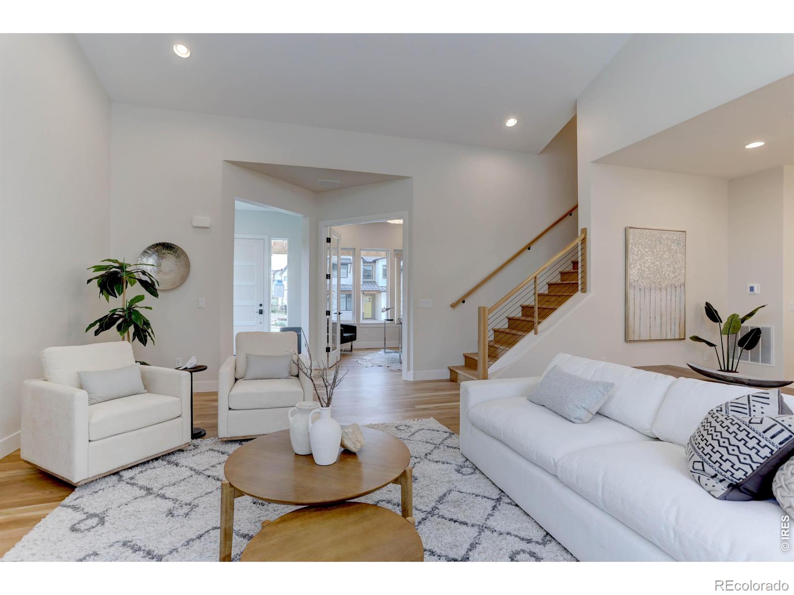 909 Sunflower Street