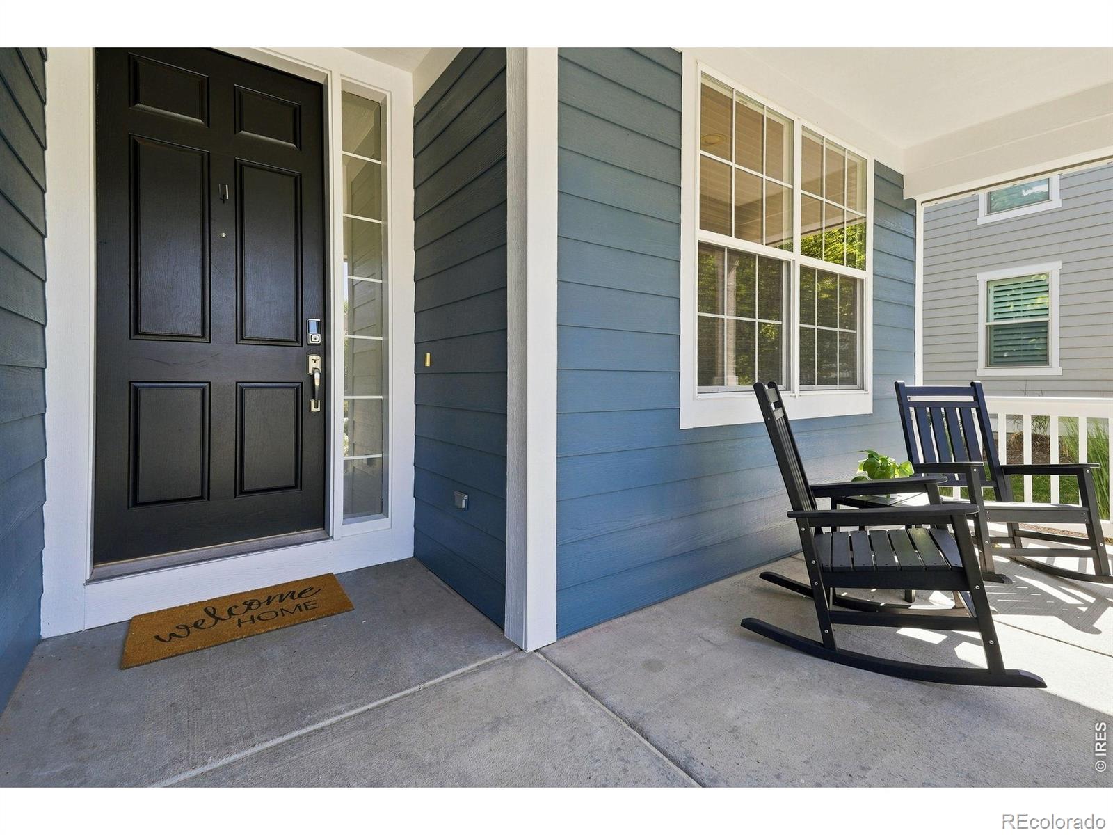 3076 Red Deer Trail