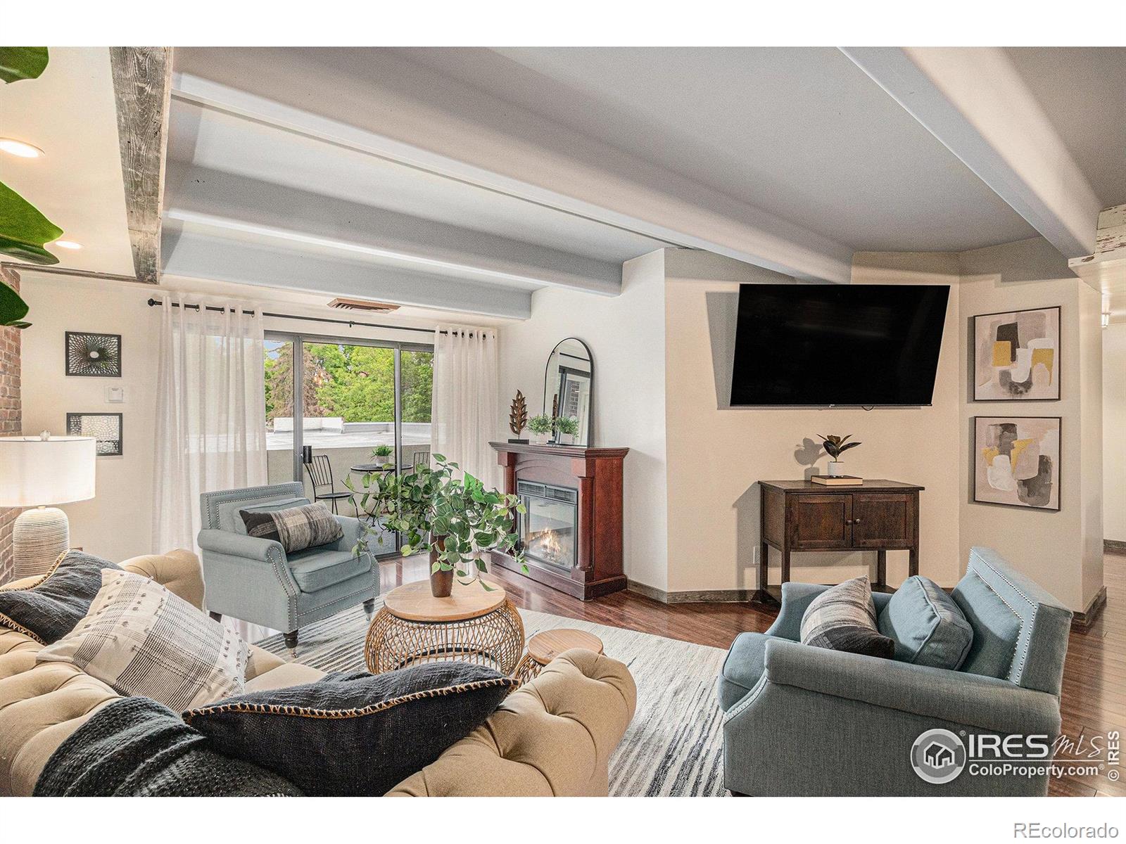 415 S Howes Street N 202