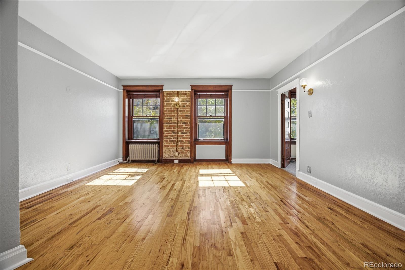 215 E 11th Avenue B12