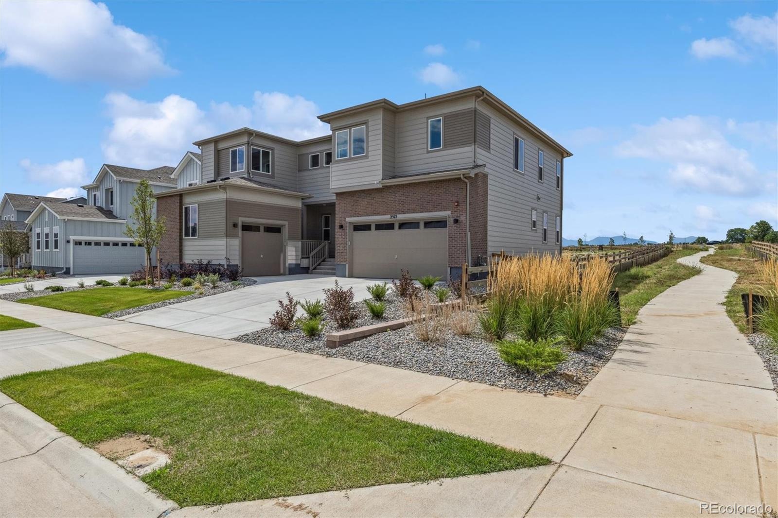 2512 Lupton Lane