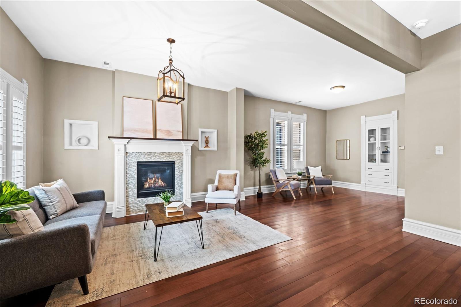 2927 N Humboldt Street