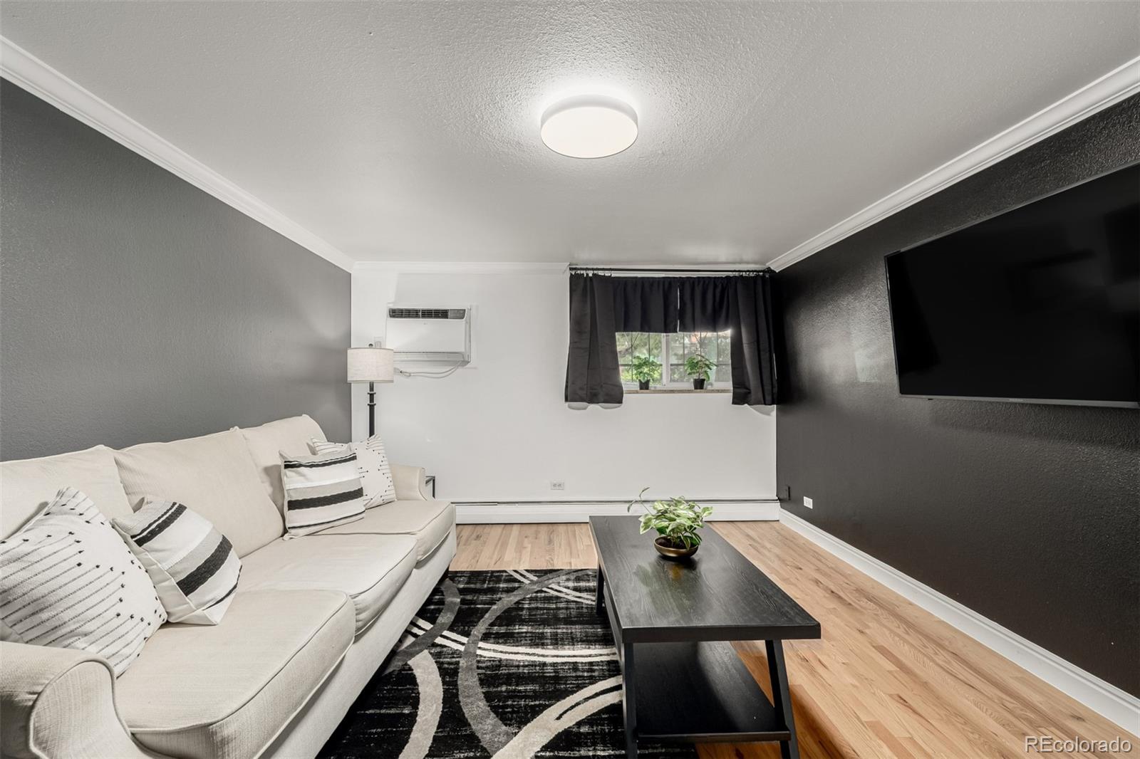 1390 N Emerson Street 101, Denver, CO, 80218 3 1390 N Emerson Street 101