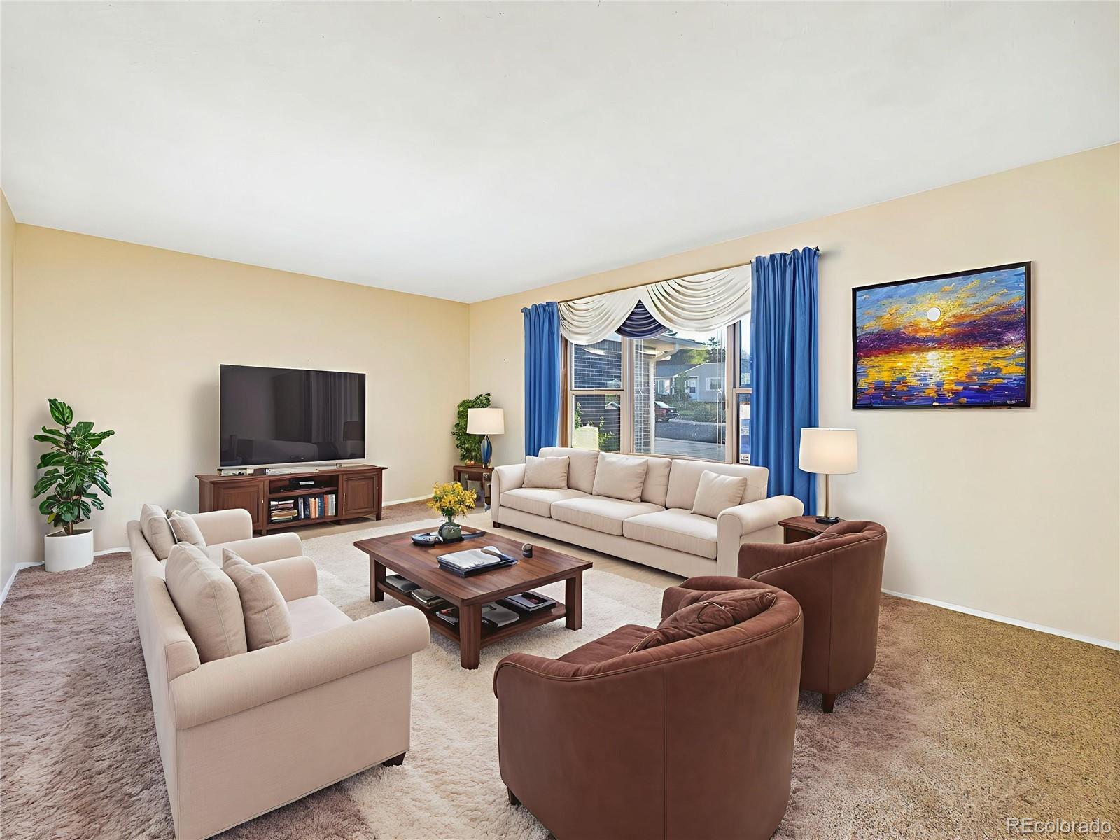 2210 Greenwich Circle