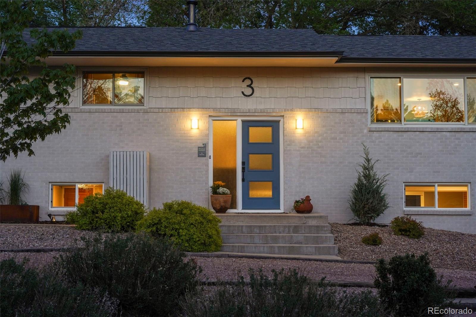 3 Austin Lane