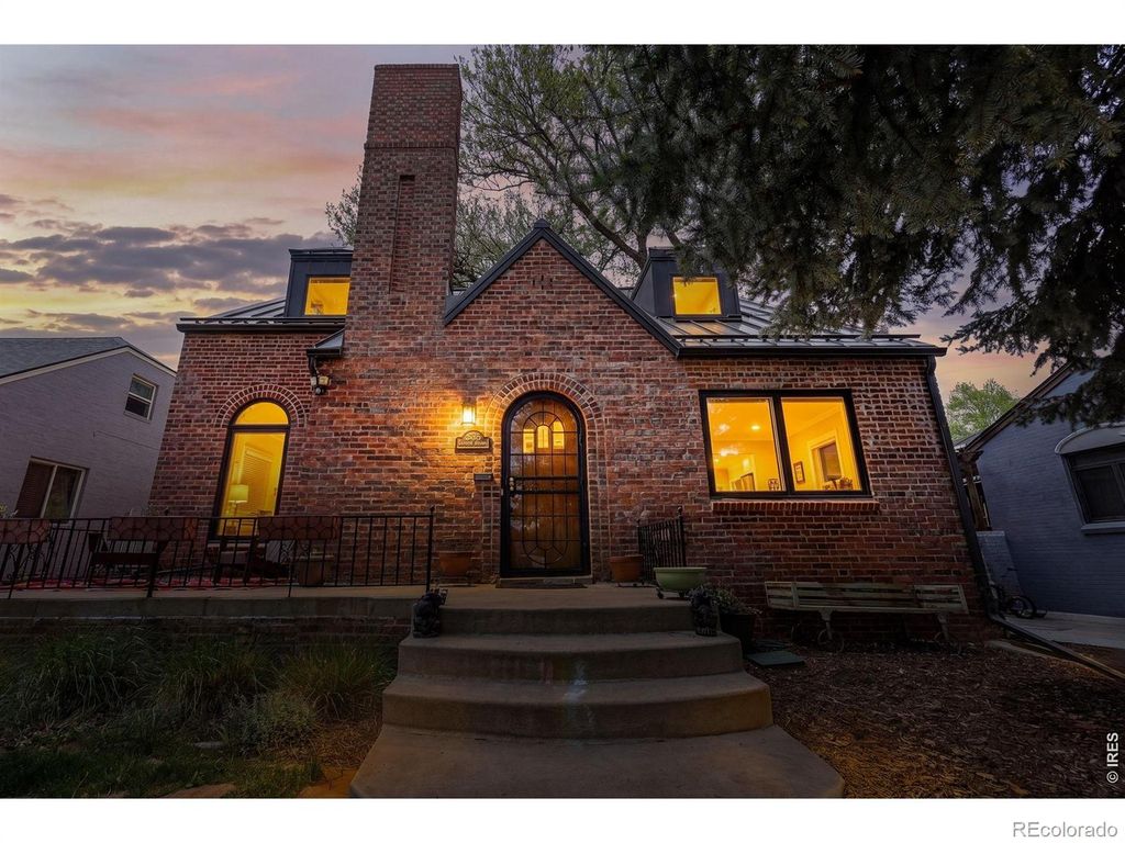 Photo of 1533 Oneida Street, Denver, CO 80220 (MLS # IR1057295)