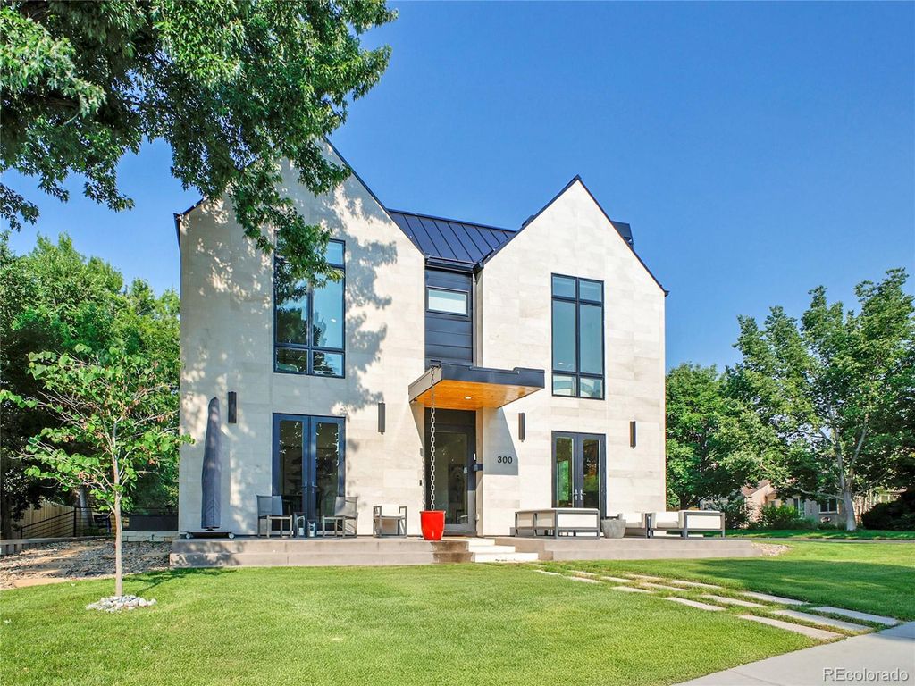 Photo of 300 Oneida Street, Denver, CO 80220 (MLS # 9501432)