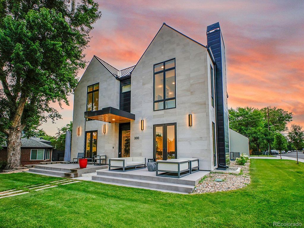 Photo of 300 Oneida Street, Denver, CO 80220 (MLS # 9501432)