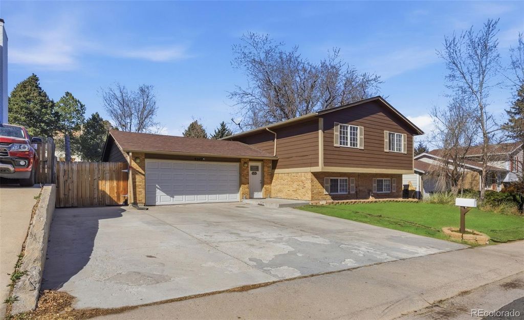 Photo of 3247 S Ensenada Way, Aurora, CO 80013 (MLS # 8917635)