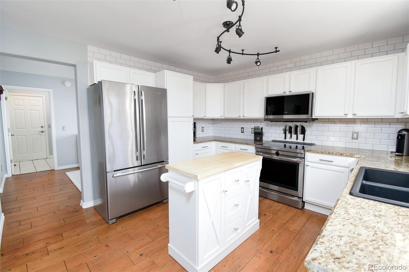 2146 Castle Ridge Way