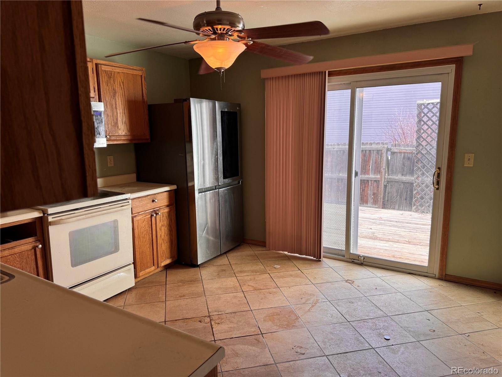 1550 S Bahama Street