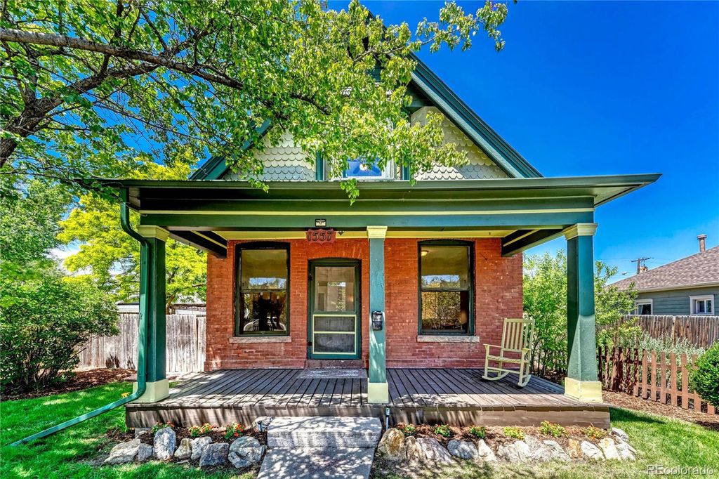 Photo of 1557 Dallas Street, Aurora, CO 80010 (MLS # 4231431)