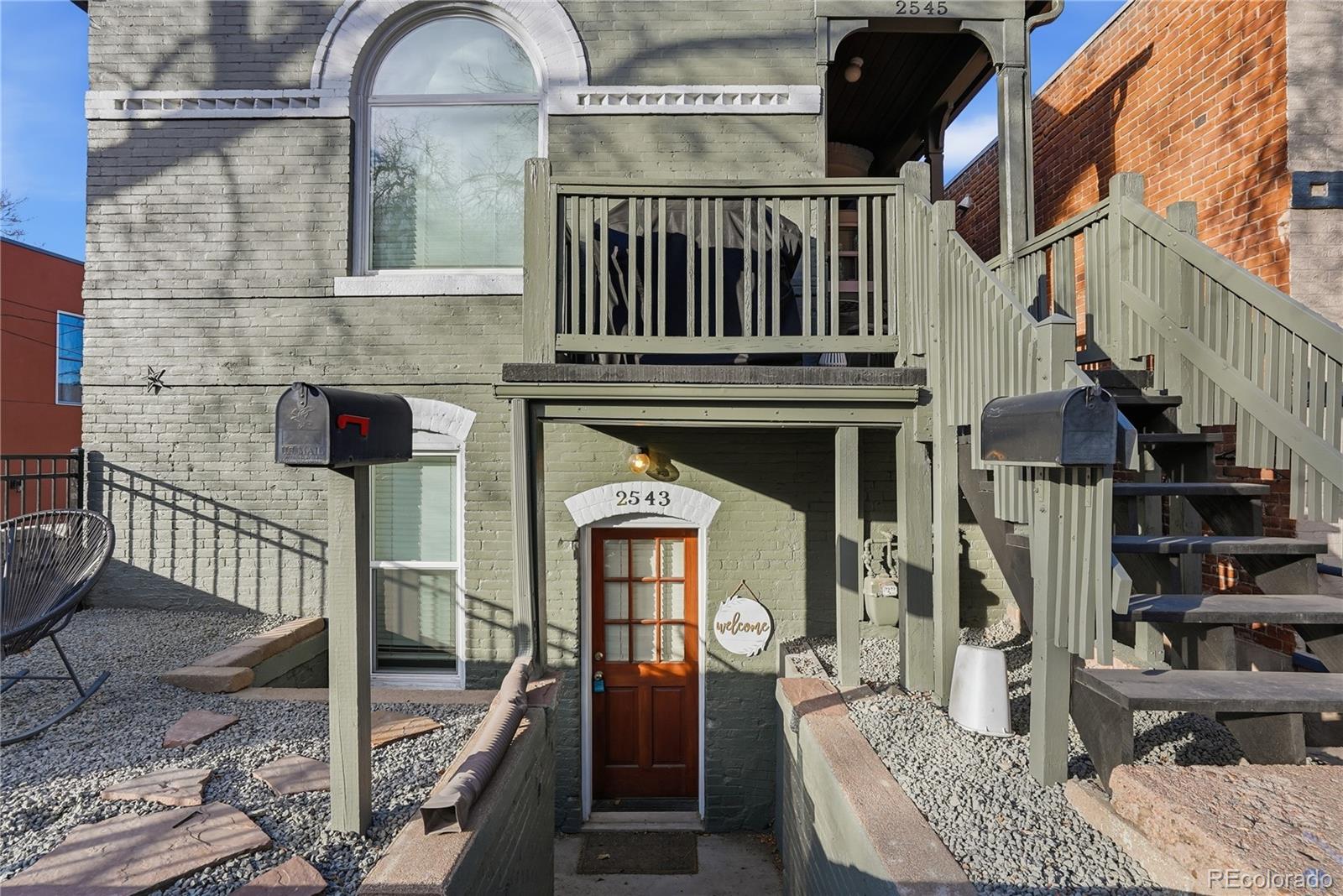 2543 River Drive 2545