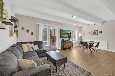 Photo of 9725 E Harvard Avenue #387, Denver, CO 80231 (MLS # 9581234)