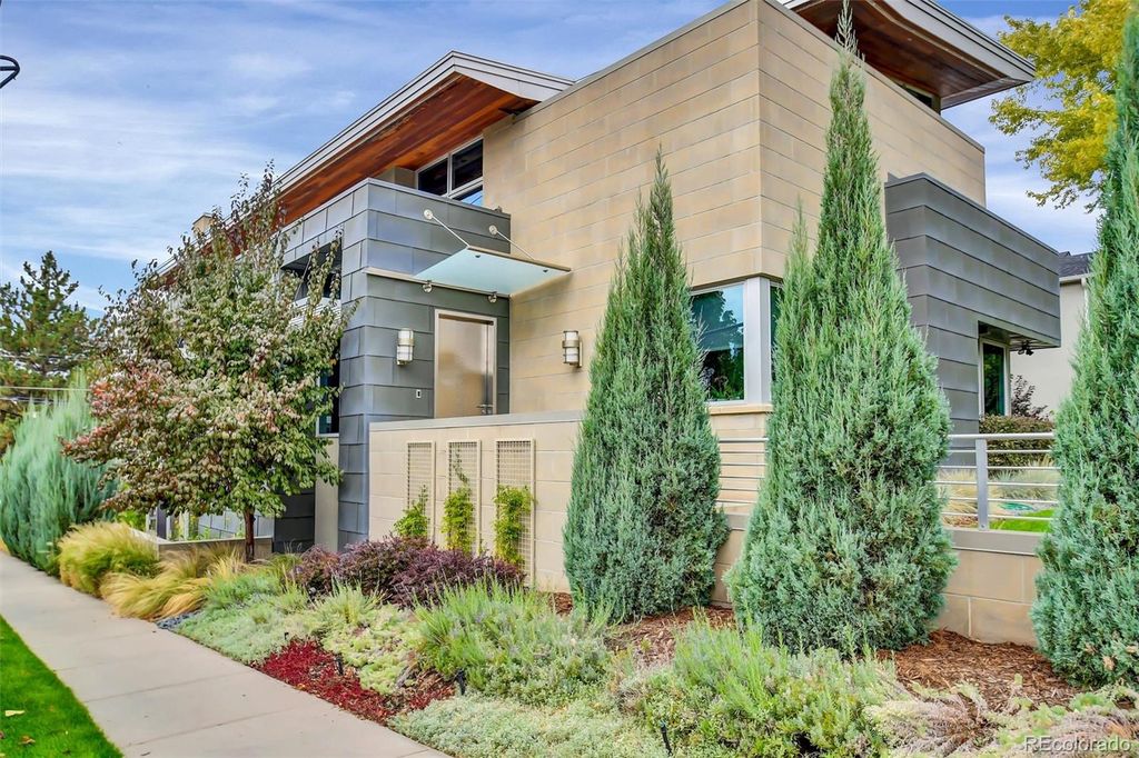 Photo of 301 Monroe Street, Denver, CO 80206 (MLS # 1721583)