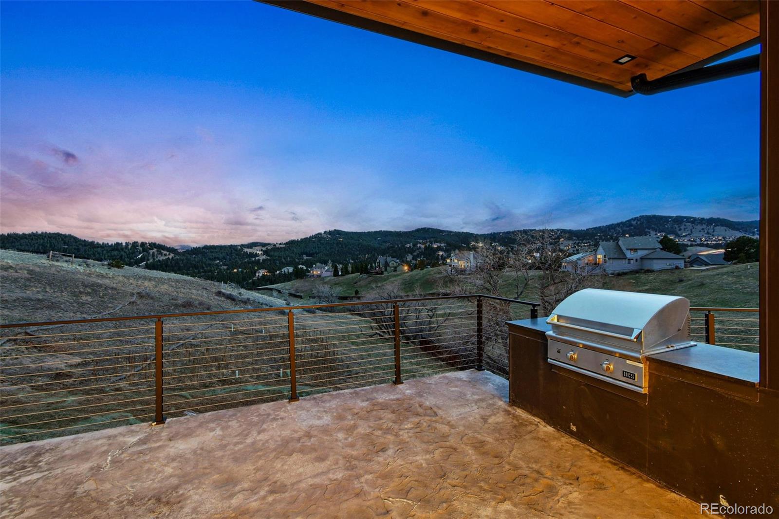 545 Strada Rossa Road