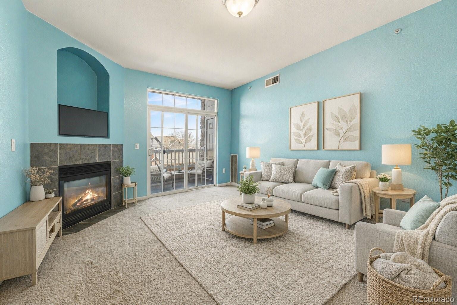 7440 S Blackhawk Street 3-204